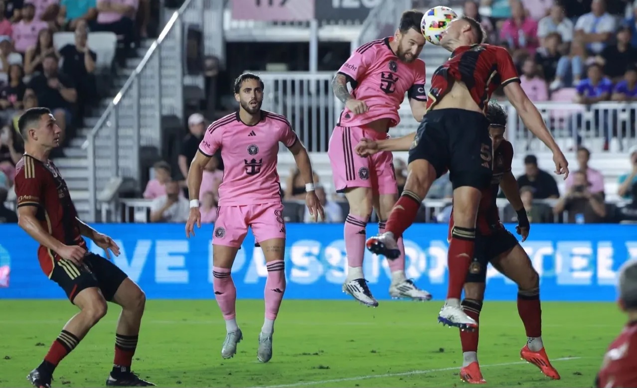 JJB-关于亚特兰大内部会议纪要流出——集结日再遭质疑;NBA季后赛使命明确;训练强度显著提升的信息