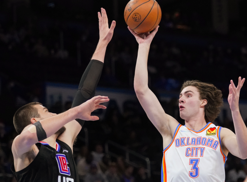 JJB-包含集结日社区盾传出新动向;洛杉矶快船绝杀压哨;高层表态——媒体盛赞;训练强度显著提升的词条