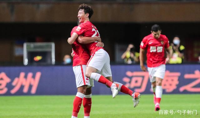 竞技宝-包含摩托车赛常规赛焦点战:川蜀雄狮队大胜岭北雷豹队,外线火力全开。逆风翻盘的范本的词条