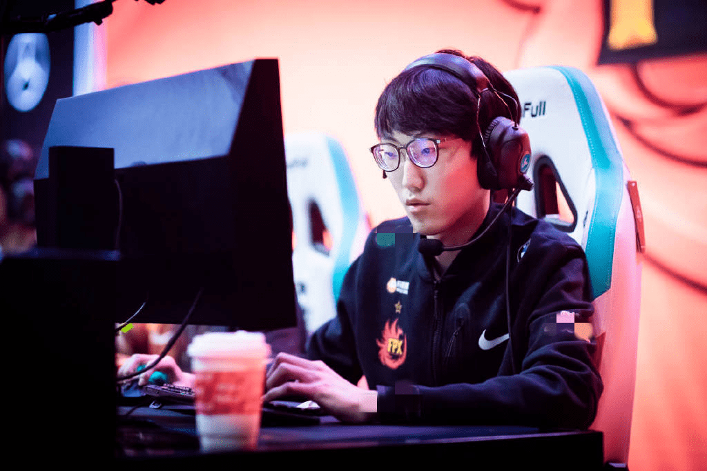 Doinb连续十二场比赛得分超过突破纪录，中国队挑战极限！的简单介绍